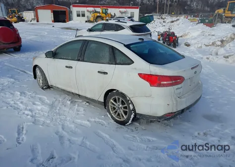 2016 Ford Focus S из США, поврежденный, VIN 1FADP3E23GL295005